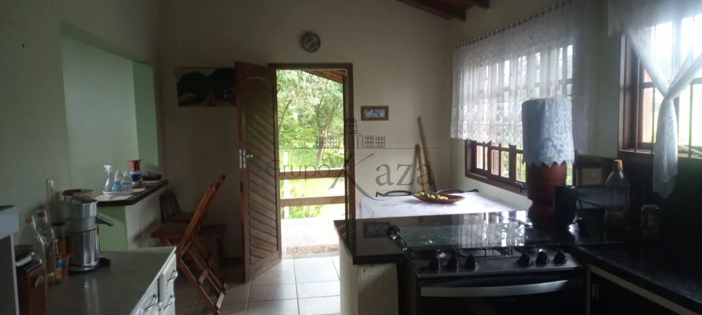 Foto 4 de Rural Chácara em Veraneio Irajá, Jacareí - imagem 4