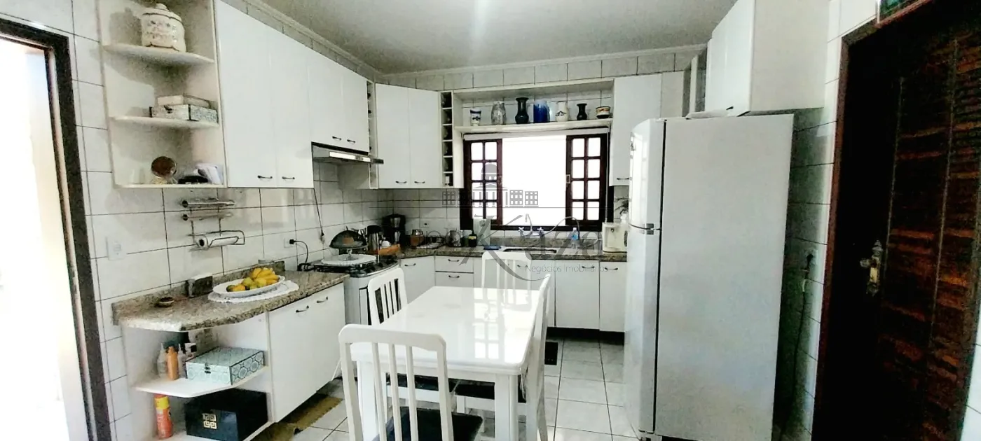 Foto 15 de Casa Sobrado em Jardim Paraíso, São José dos Campos - imagem 15