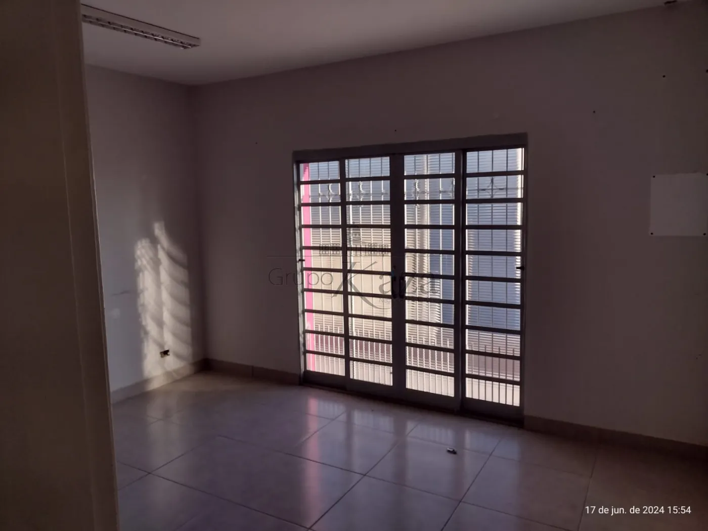 Foto 28 de Comercial Ponto Comercial em Centro, Jacareí - imagem 28