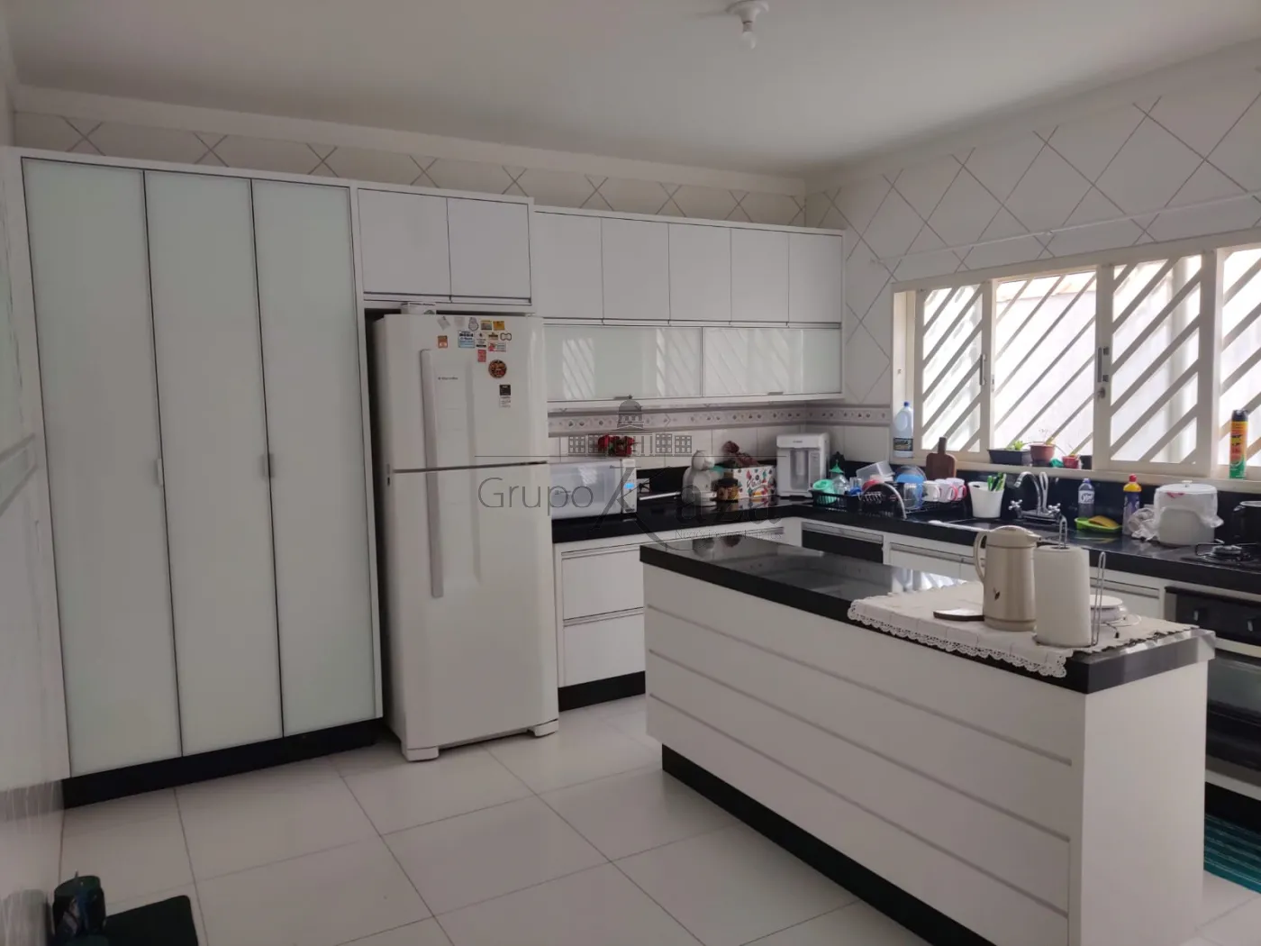 Foto 4 de Casa Sobrado em Jardim Altos de Santana I, Jacareí - imagem 4