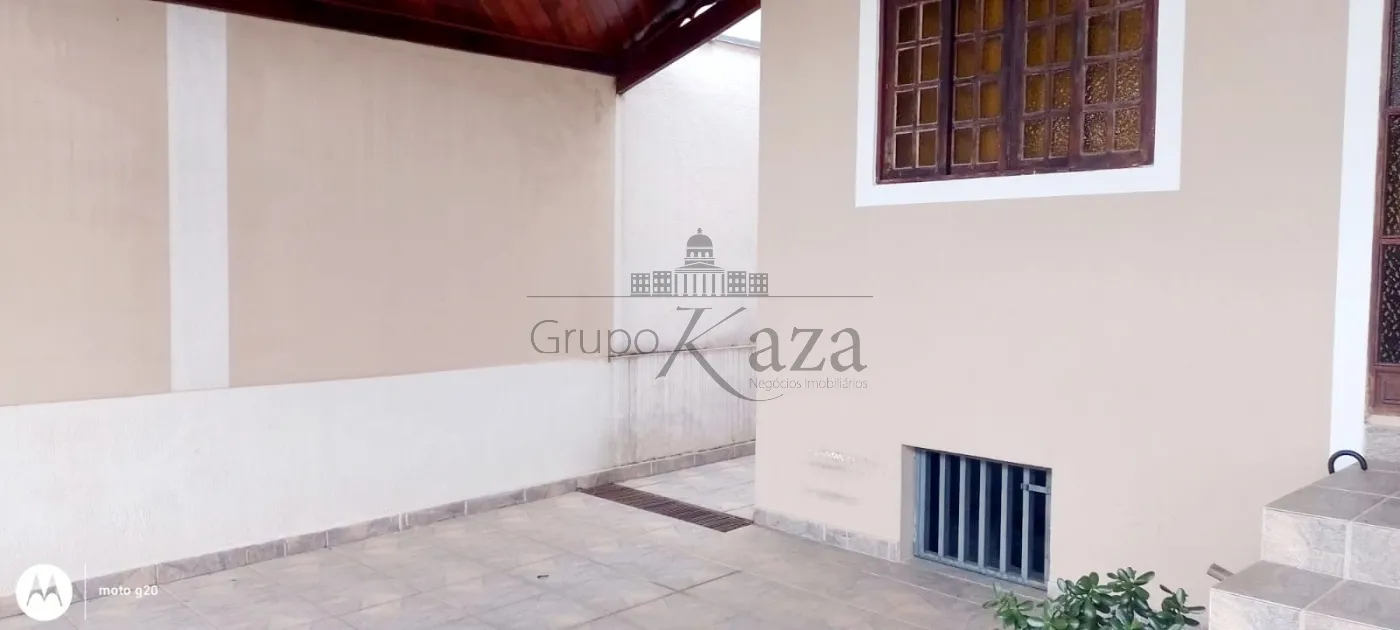 Foto 2 de Casa Padrão em Parque Interlagos, São José dos Campos - imagem 2