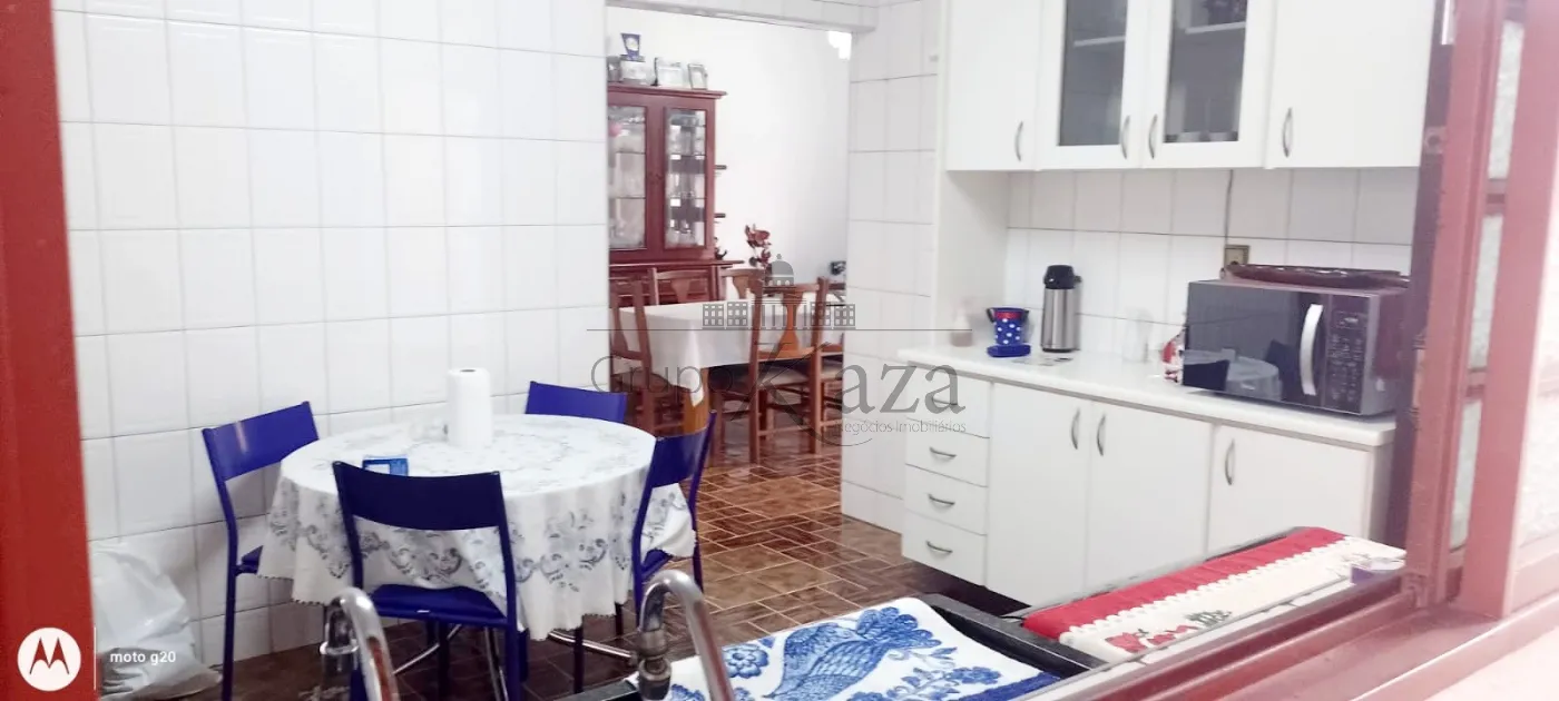 Foto 12 de Casa Padrão em Parque Interlagos, São José dos Campos - imagem 12