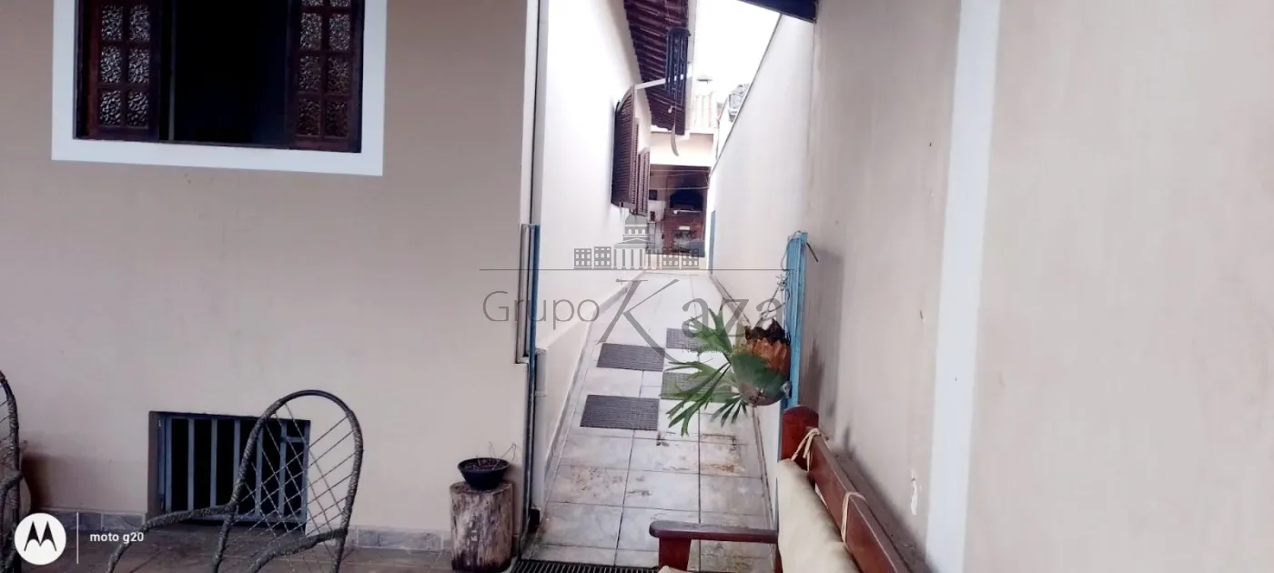 Foto 25 de Casa Padrão em Parque Interlagos, São José dos Campos - imagem 25