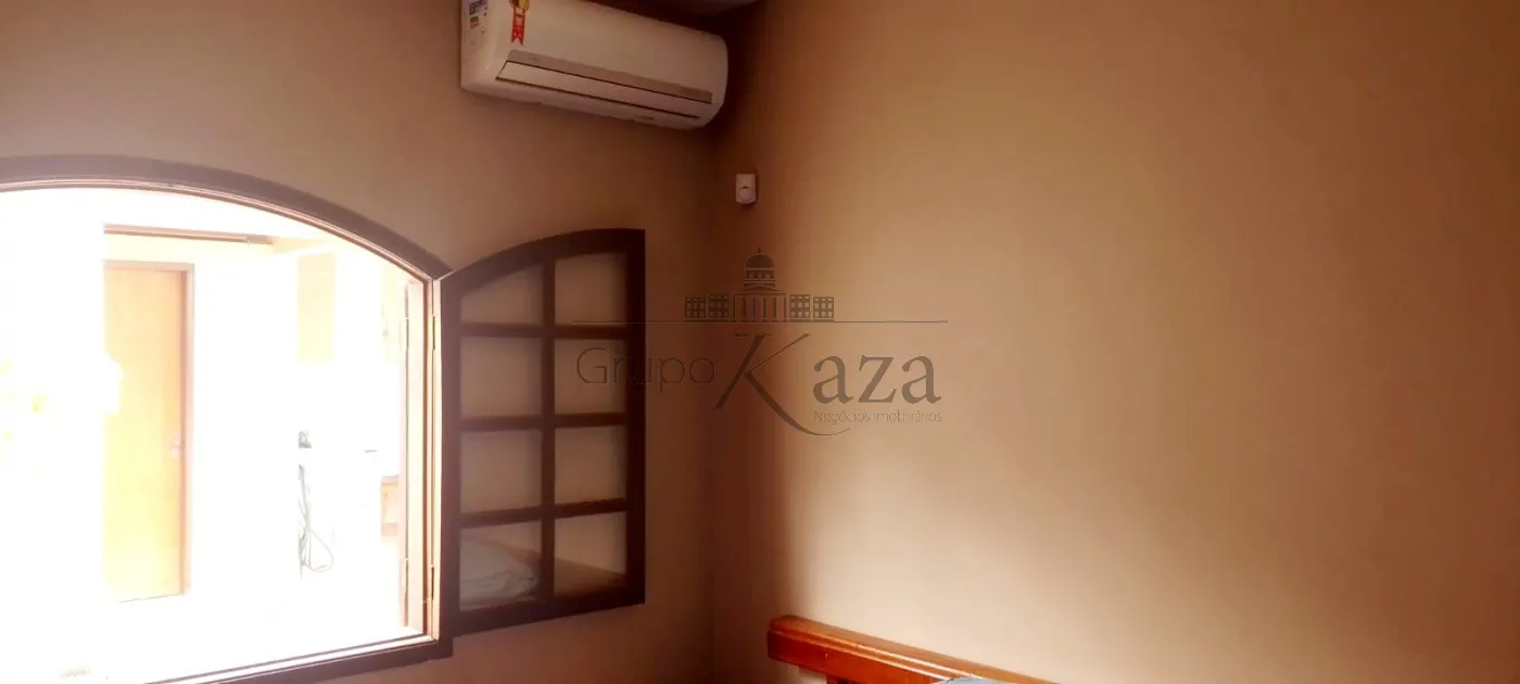 Foto 29 de Casa Padrão em Parque Interlagos, São José dos Campos - imagem 29