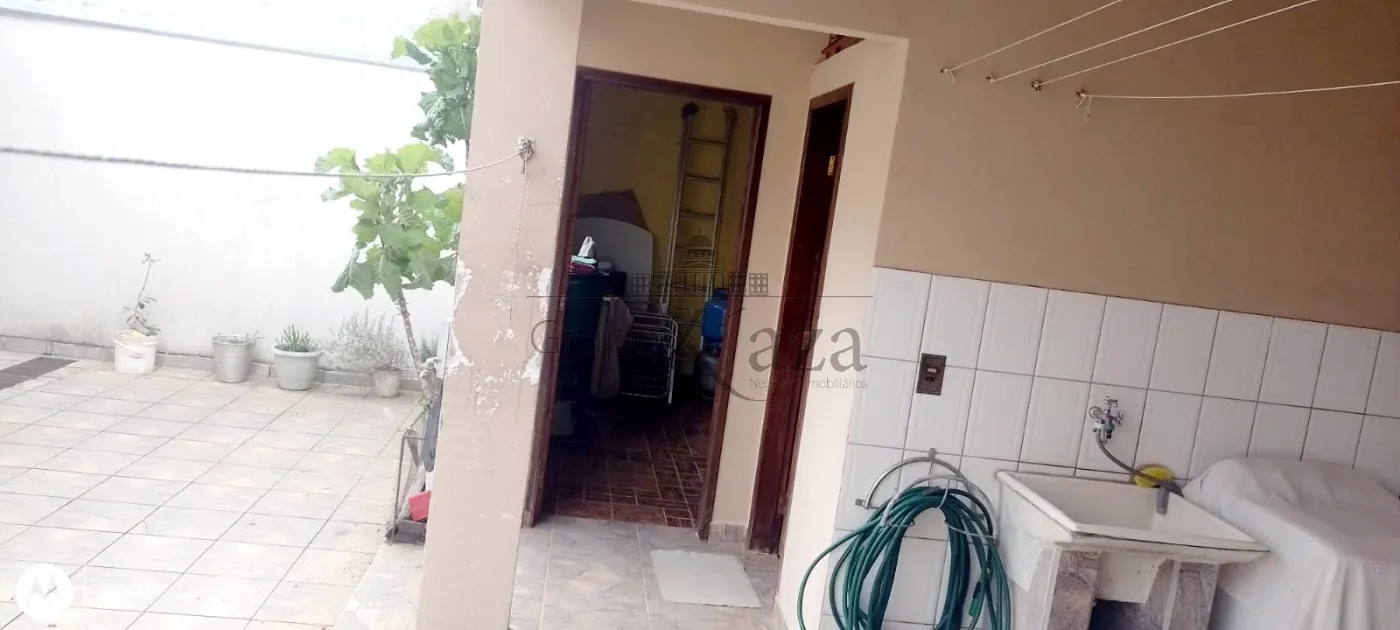 Foto 32 de Casa Padrão em Parque Interlagos, São José dos Campos - imagem 32