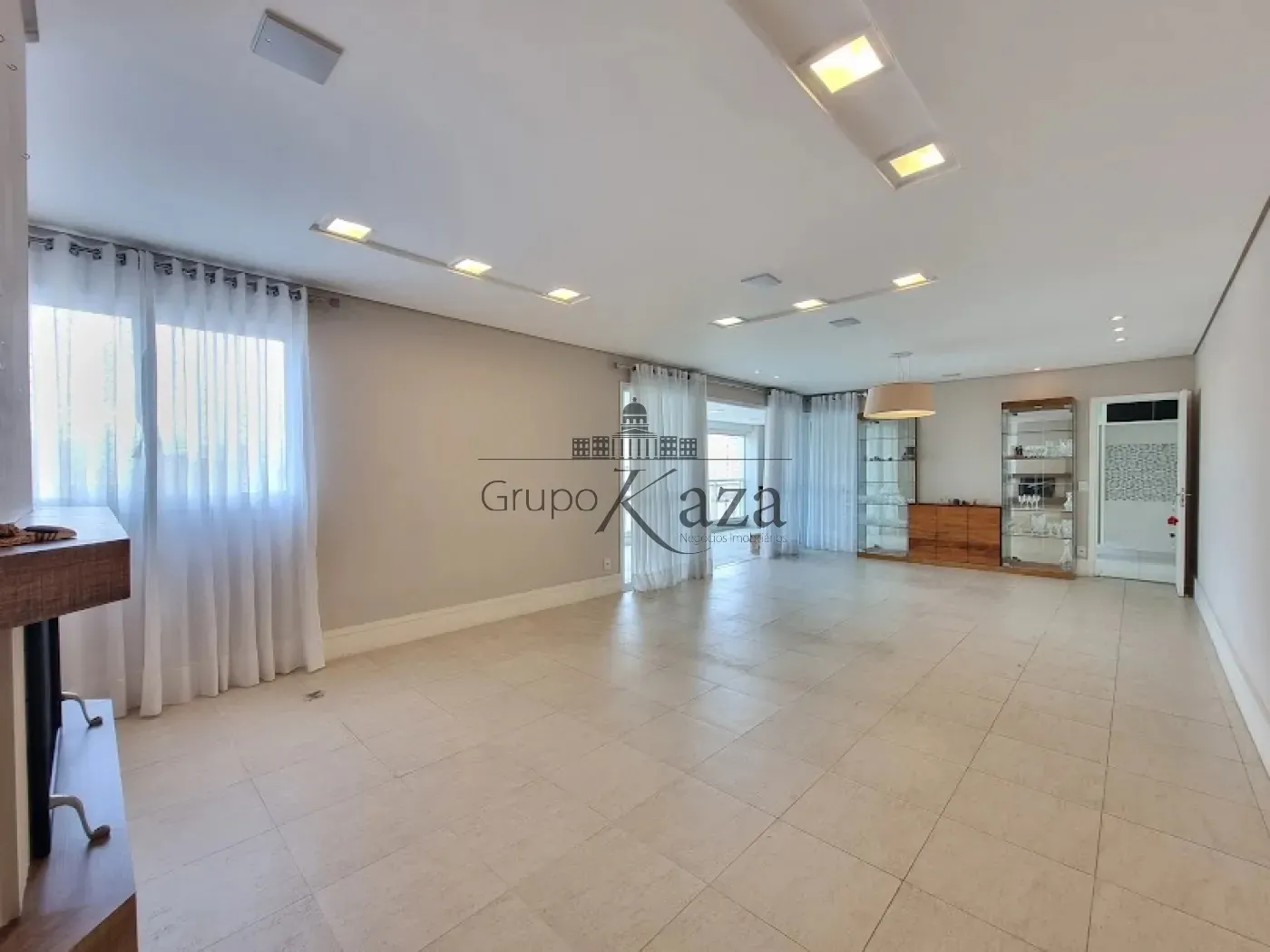 Foto 3 de Apartamento Padrão em Vila Adyana, São José dos Campos - imagem 3