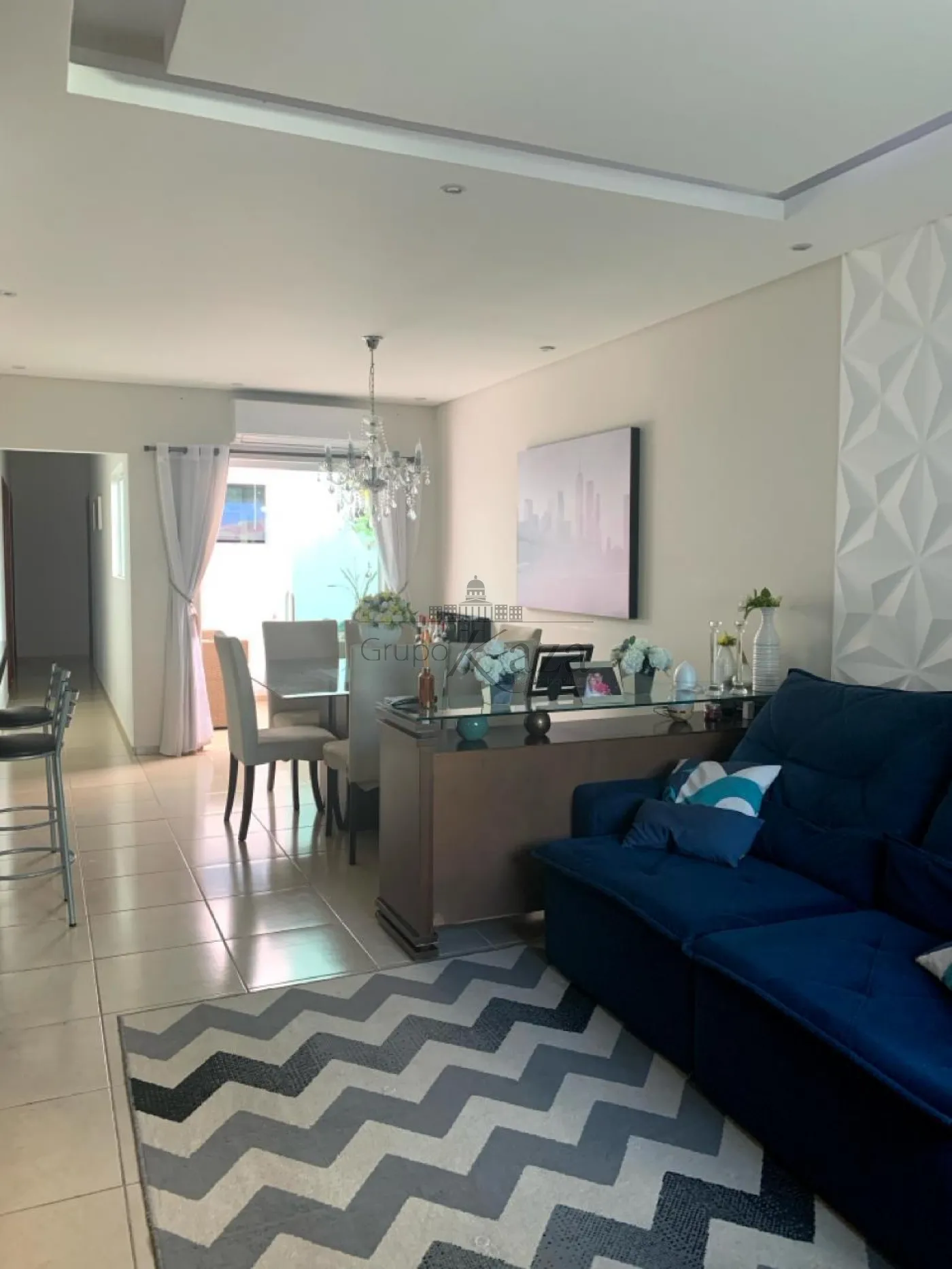 Foto 1 de Casa Padrão em Jardim Altos de Santana II, Jacareí - imagem 1
