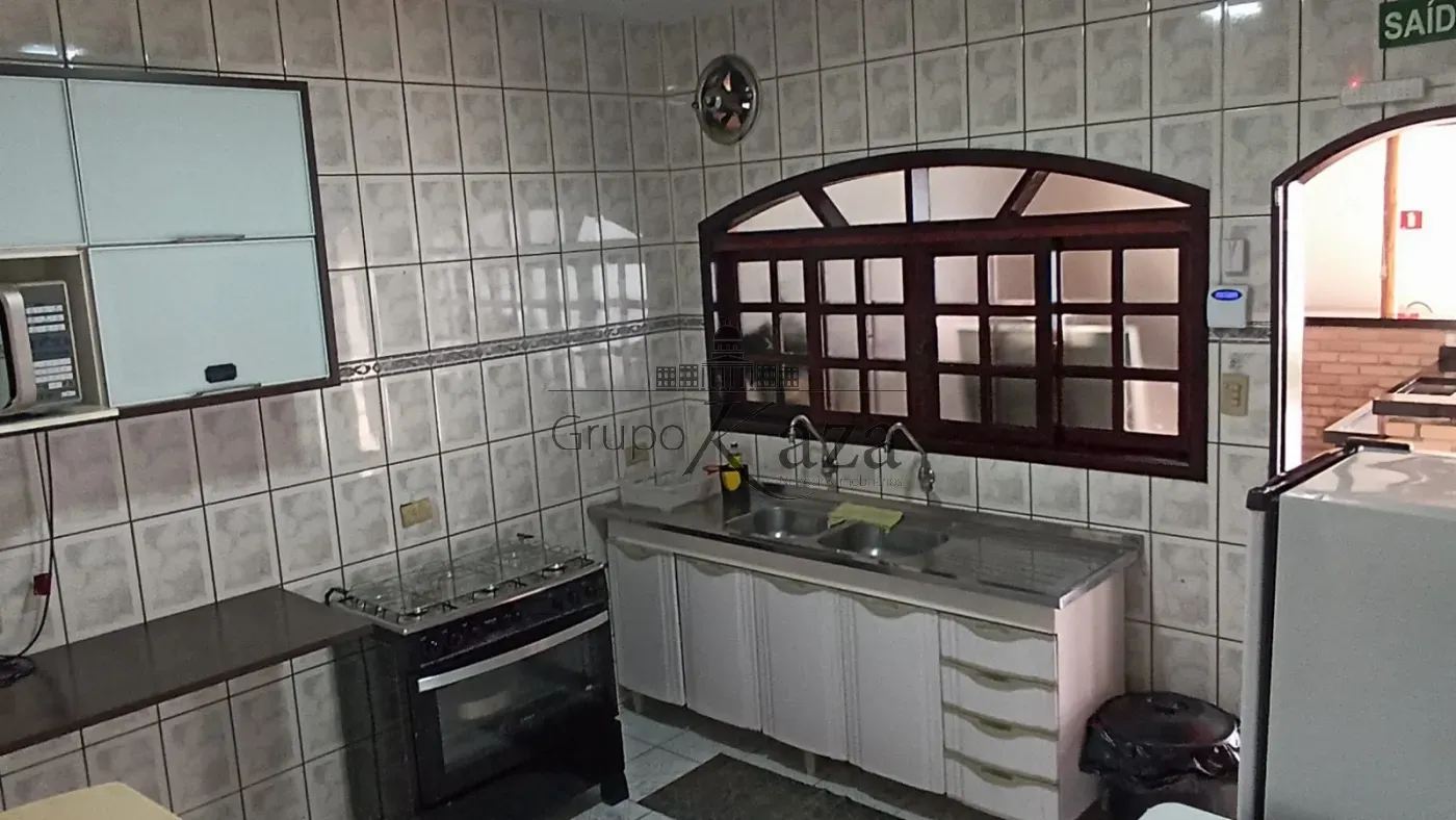Foto 5 de Casa Comercial  Residencial em Jardim Altos de Santana I, Jacareí - imagem 5