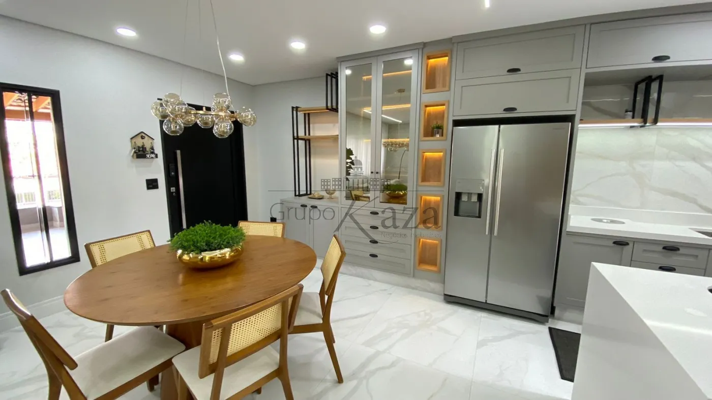 Foto 4 de Casa Padrão em Jardim Oriente, São José dos Campos - imagem 4