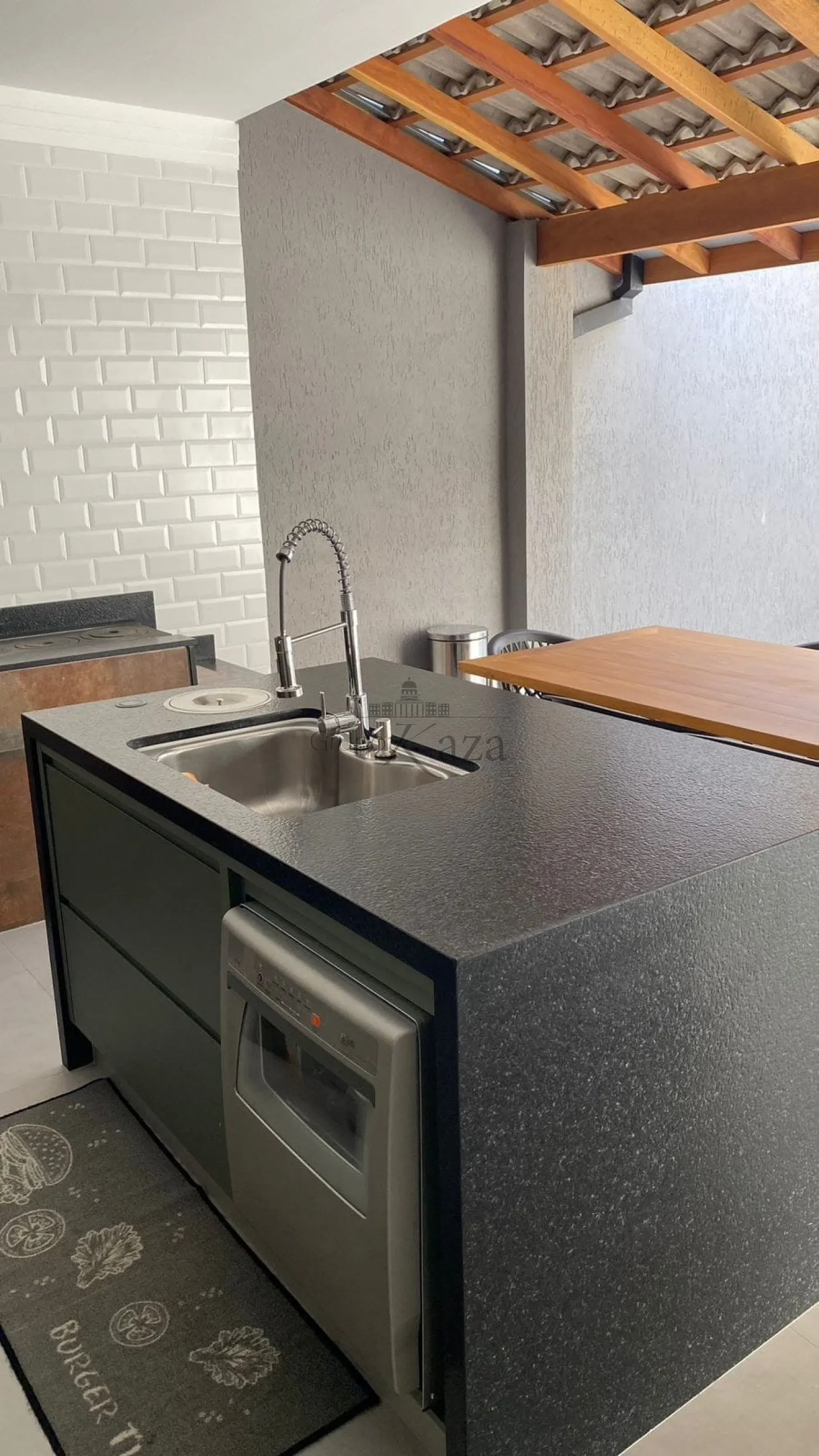Foto 17 de Casa Padrão em Jardim Oriente, São José dos Campos - imagem 17