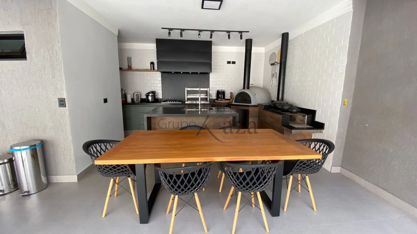 Foto 11 de Casa Padrão em Jardim Oriente, São José dos Campos - imagem 11