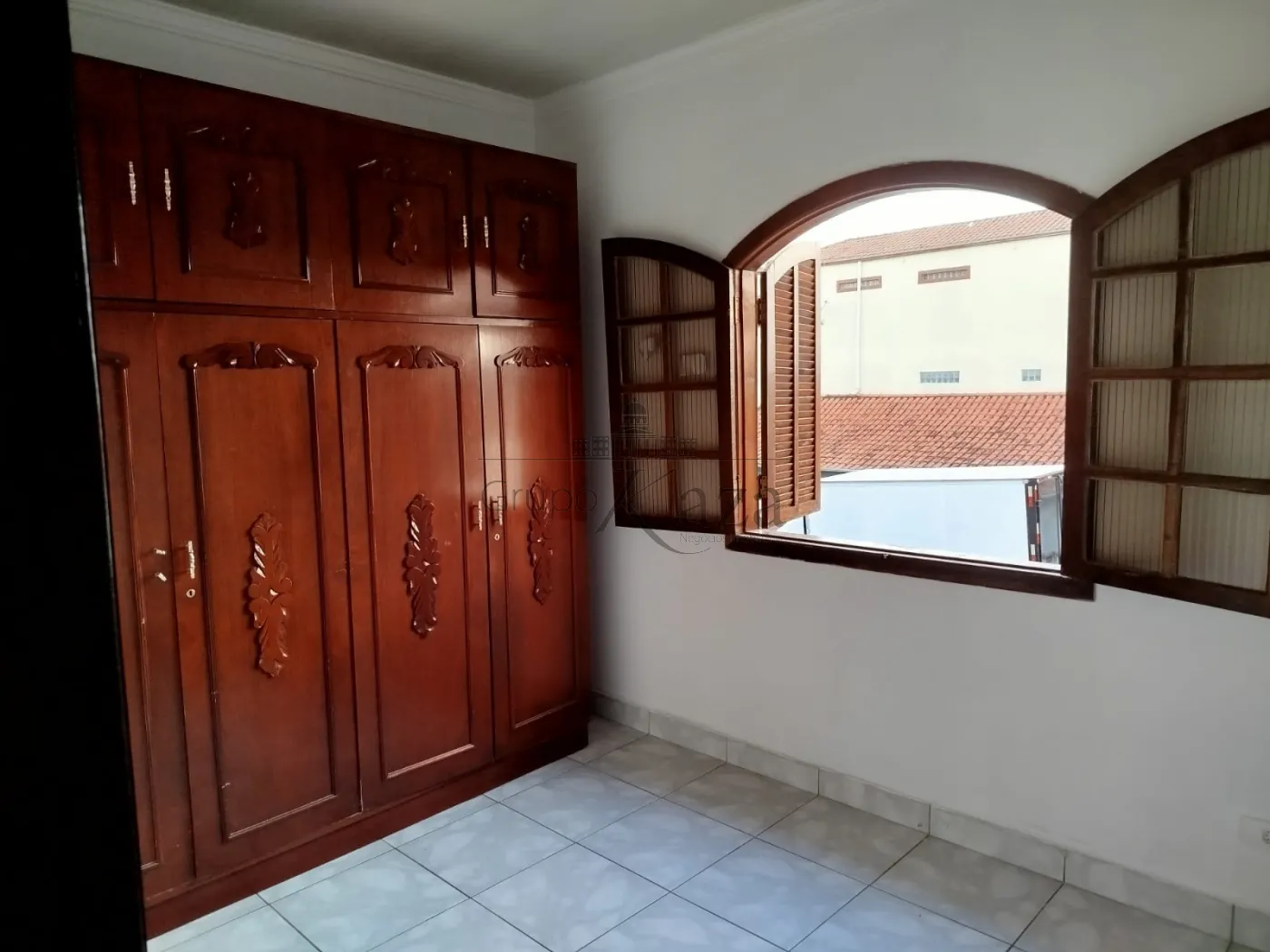 Foto 11 de Casa Padrão em Vila Tesouro, São José dos Campos - imagem 11