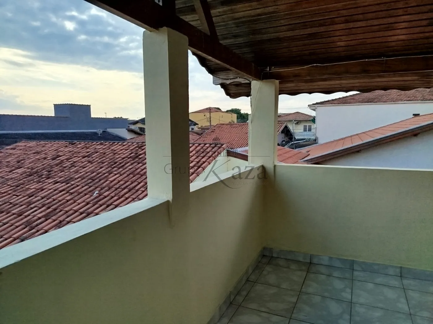 Foto 8 de Casa Padrão em Vila Tesouro, São José dos Campos - imagem 8
