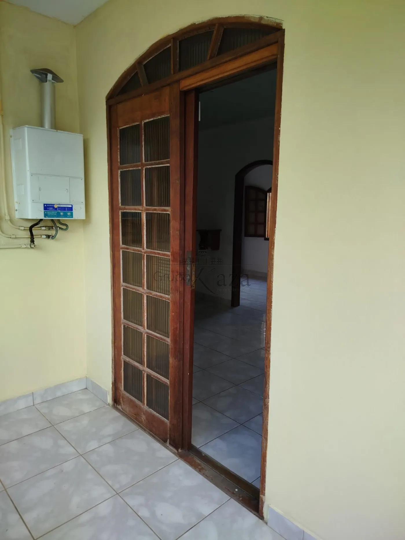 Foto 9 de Casa Padrão em Vila Tesouro, São José dos Campos - imagem 9