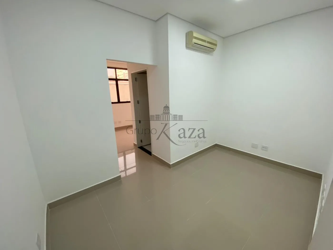 Foto 11 de Comercial Sala Condomínio em Jardim Apolo I, São José dos Campos - imagem 11