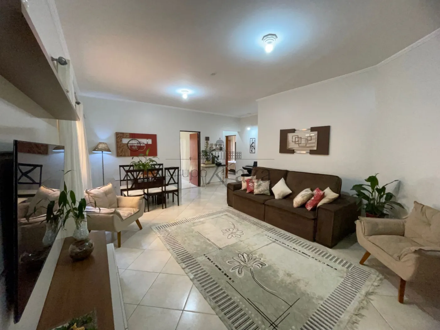 Foto 1 de Casa Térrea em Jardim Siesta, Jacareí - imagem 1