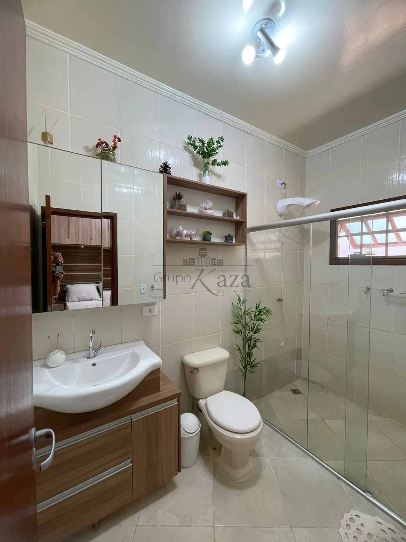 Foto 34 de Casa Térrea em Jardim Siesta, Jacareí - imagem 34