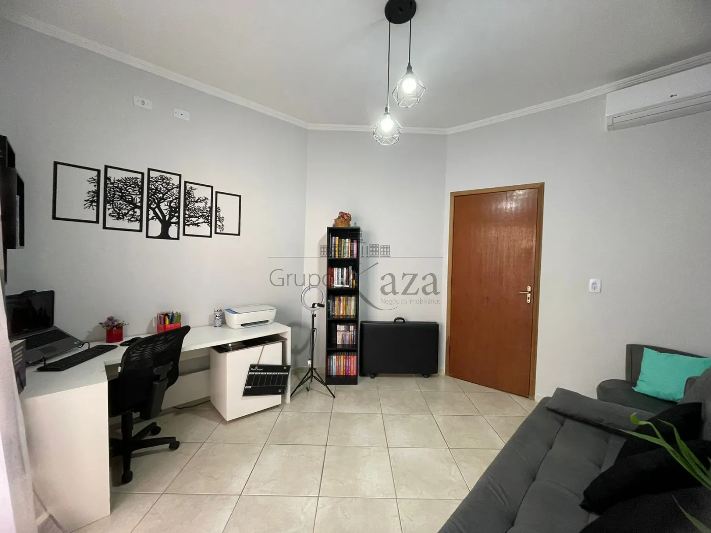 Foto 21 de Casa Térrea em Jardim Siesta, Jacareí - imagem 21
