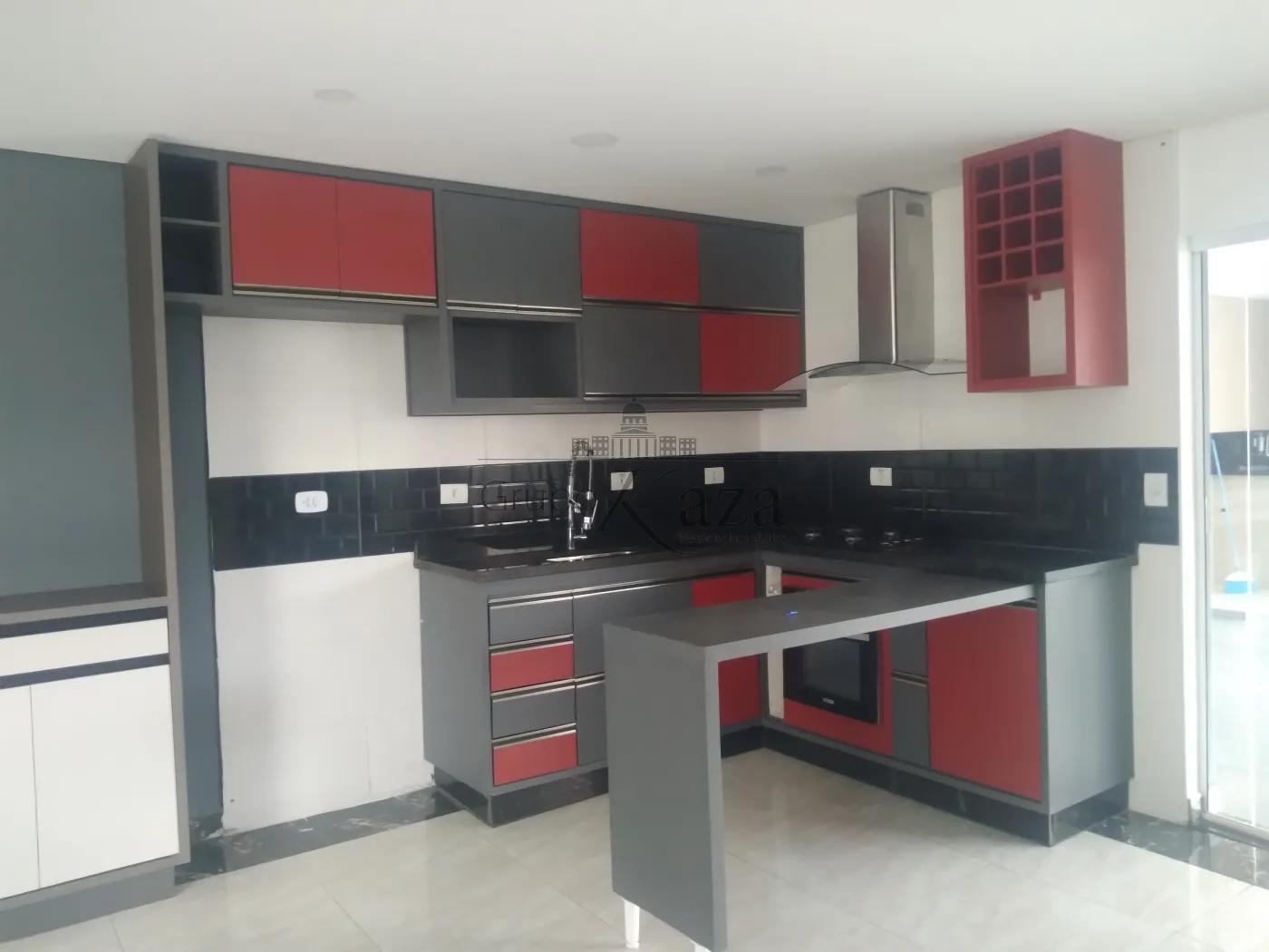 Foto 3 de Casa Condomínio em Jardim Jacinto, Jacareí - imagem 3