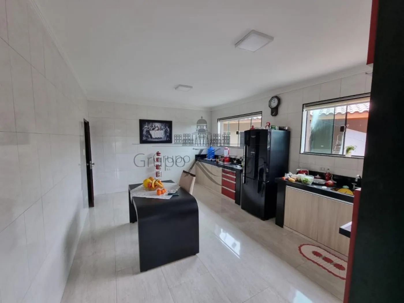 Foto 2 de Casa Padrão em Jardim Jacinto, Jacareí - imagem 2