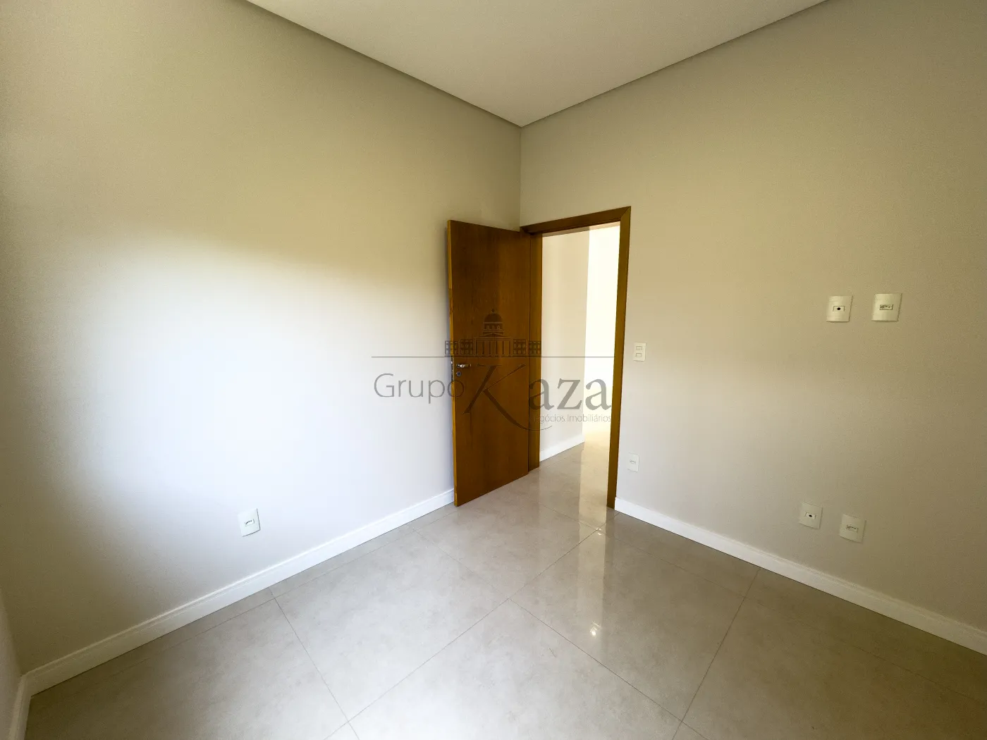Foto 31 de Casa Condomínio em Jardim do Golfe, São José dos Campos - imagem 31