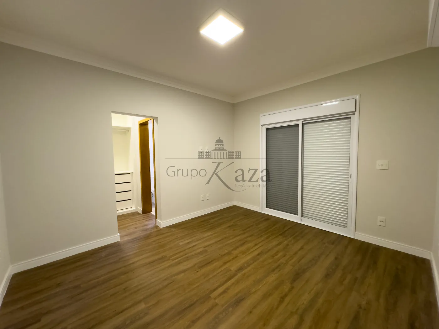 Foto 21 de Casa Condomínio em Jardim do Golfe, São José dos Campos - imagem 21