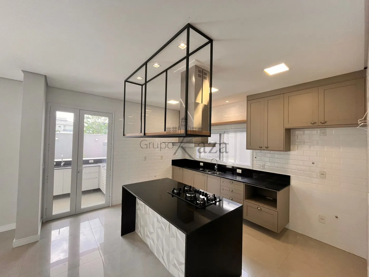 Foto 4 de Casa Condomínio em Jardim do Golfe, São José dos Campos - imagem 4