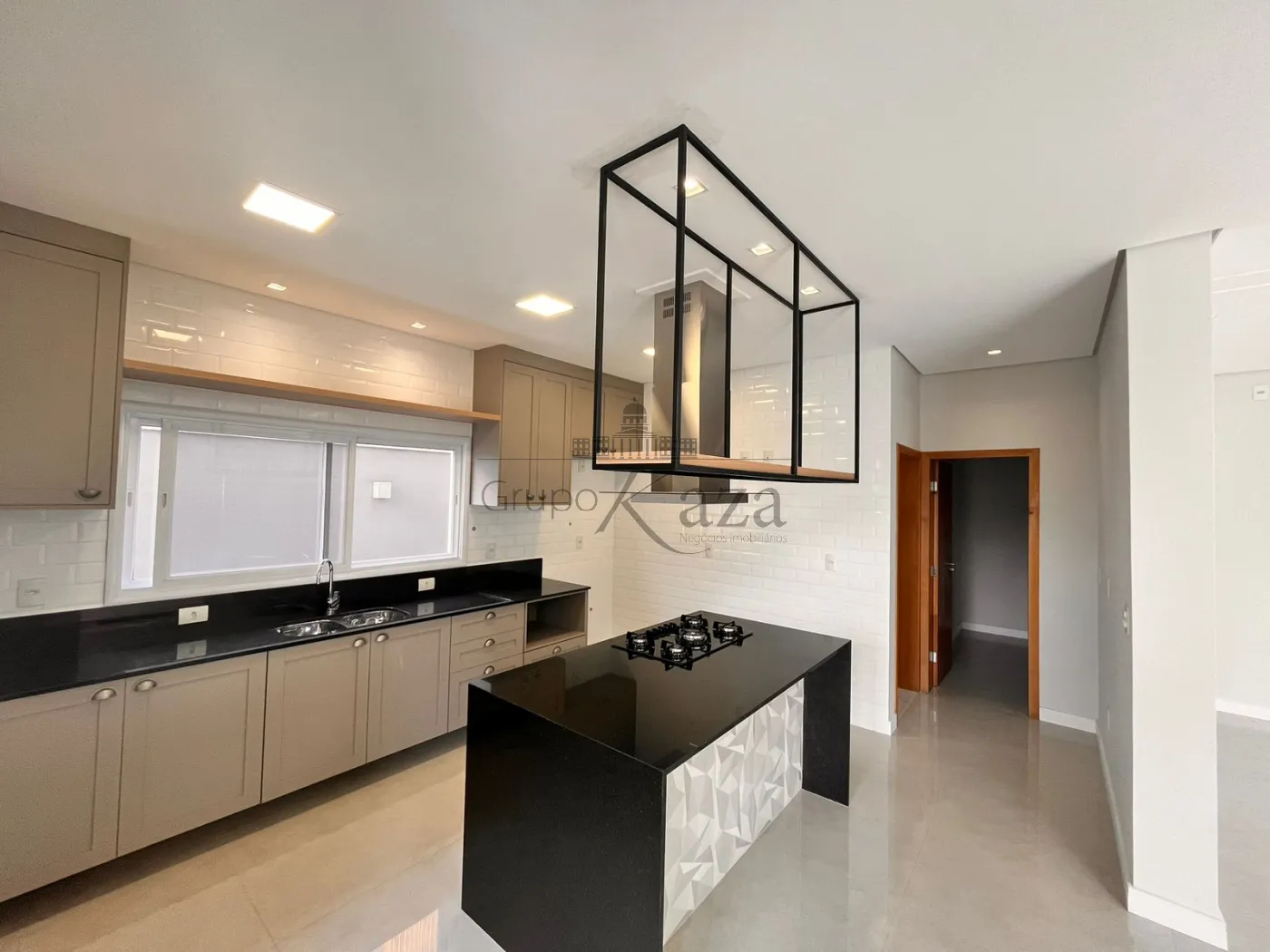 Foto 5 de Casa Condomínio em Jardim do Golfe, São José dos Campos - imagem 5