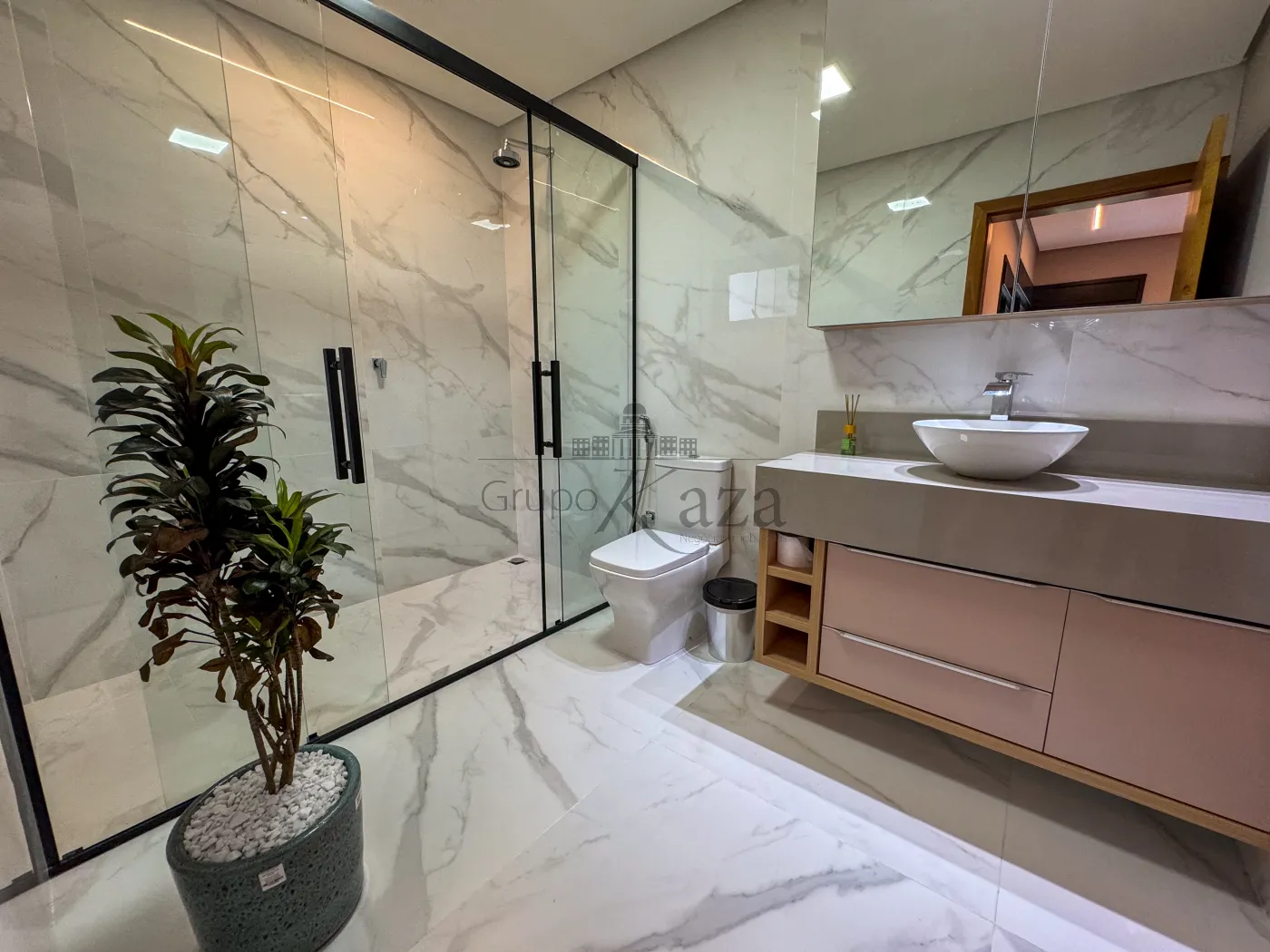 Foto 23 de Casa Condomínio em Jardim do Golfe, São José dos Campos - imagem 23