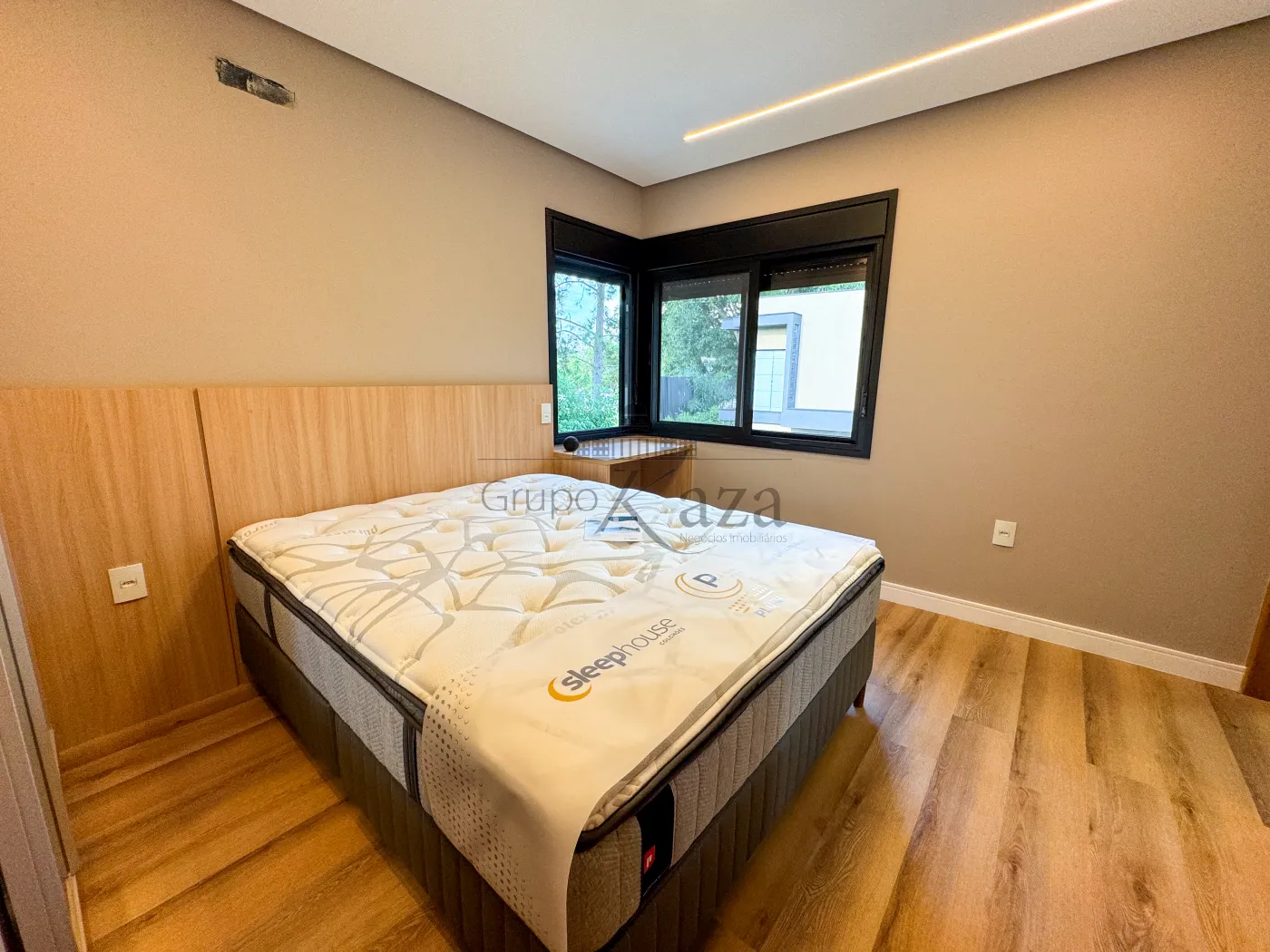Foto 22 de Casa Condomínio em Jardim do Golfe, São José dos Campos - imagem 22
