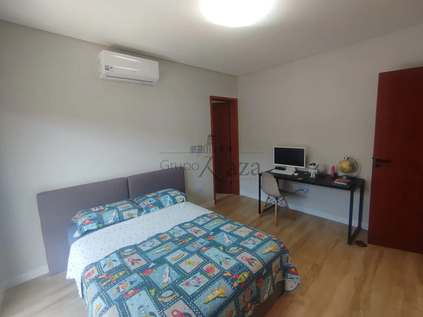 Foto 50 de Casa Condomínio em Jardim do Golfe, São José dos Campos - imagem 50