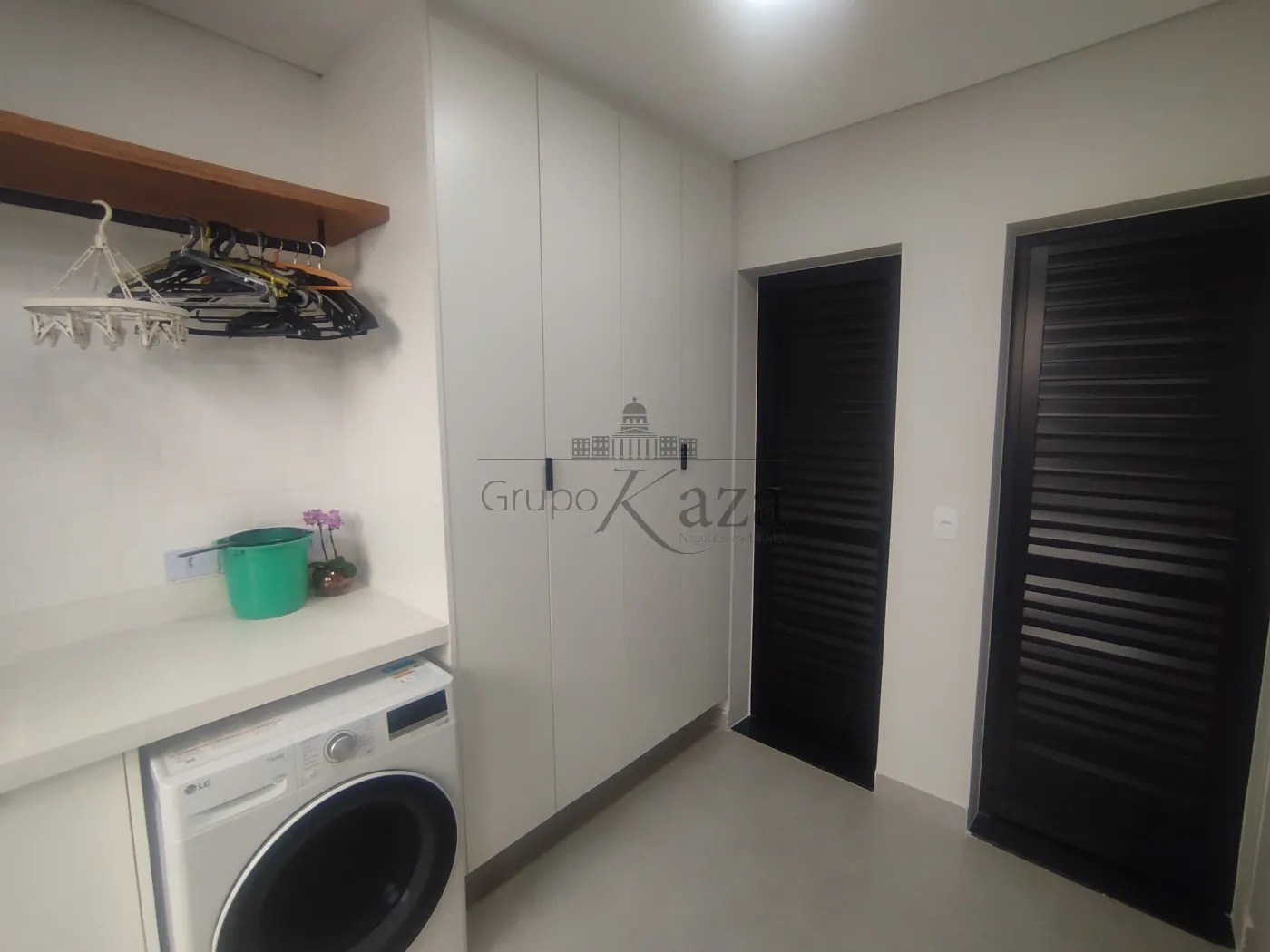 Foto 21 de Casa Condomínio em Jardim do Golfe, São José dos Campos - imagem 21