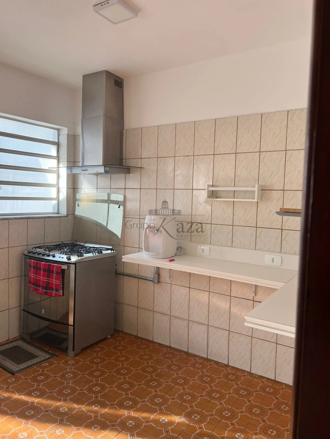 Foto 4 de Casa Comercial  Residencial em Jardim Oswaldo Cruz, São José dos Campos - imagem 4