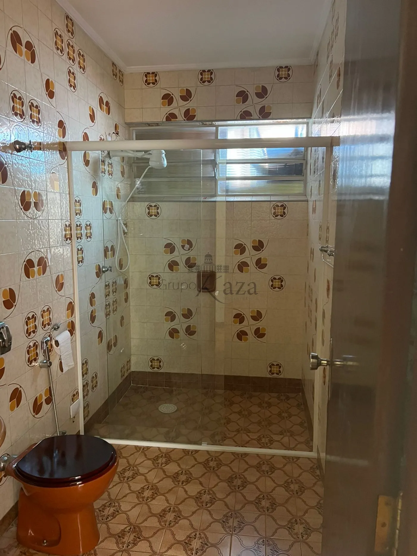 Foto 6 de Casa Comercial  Residencial em Jardim Oswaldo Cruz, São José dos Campos - imagem 6