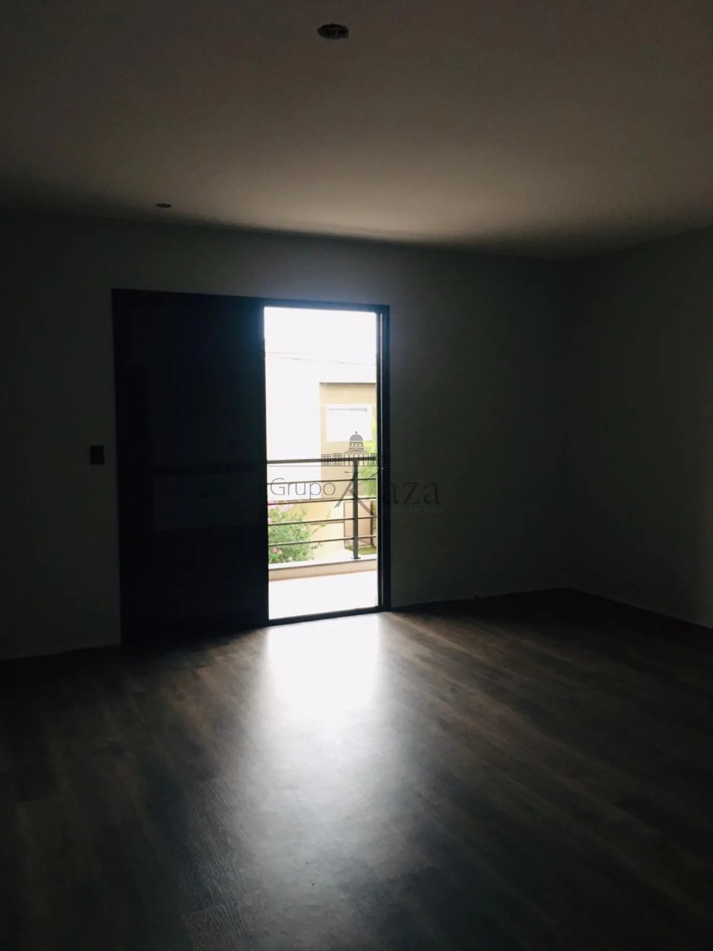 Foto 3 de Casa Condomínio em Jardim Jacinto, Jacareí - imagem 3