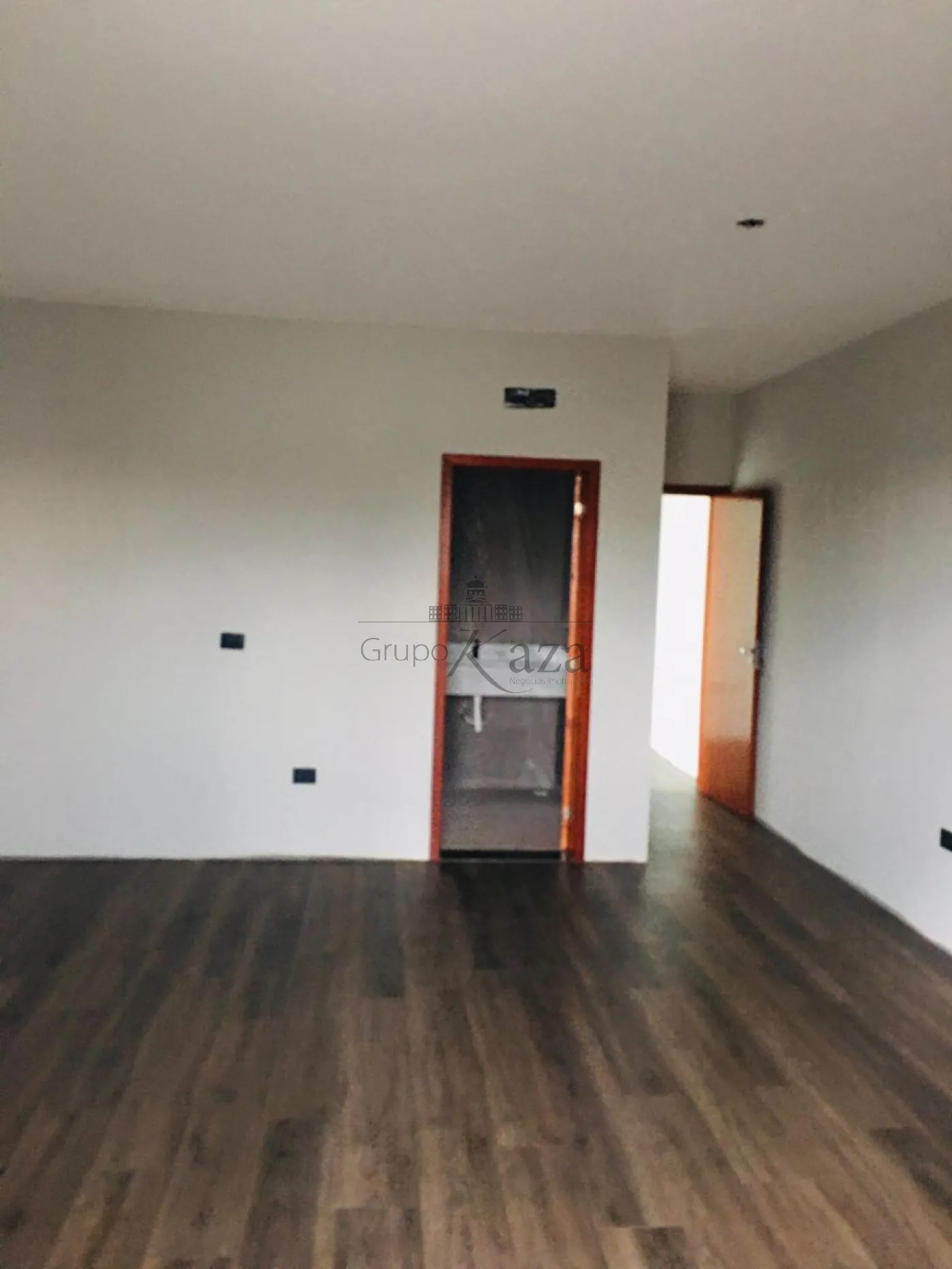 Foto 8 de Casa Condomínio em Jardim Jacinto, Jacareí - imagem 8