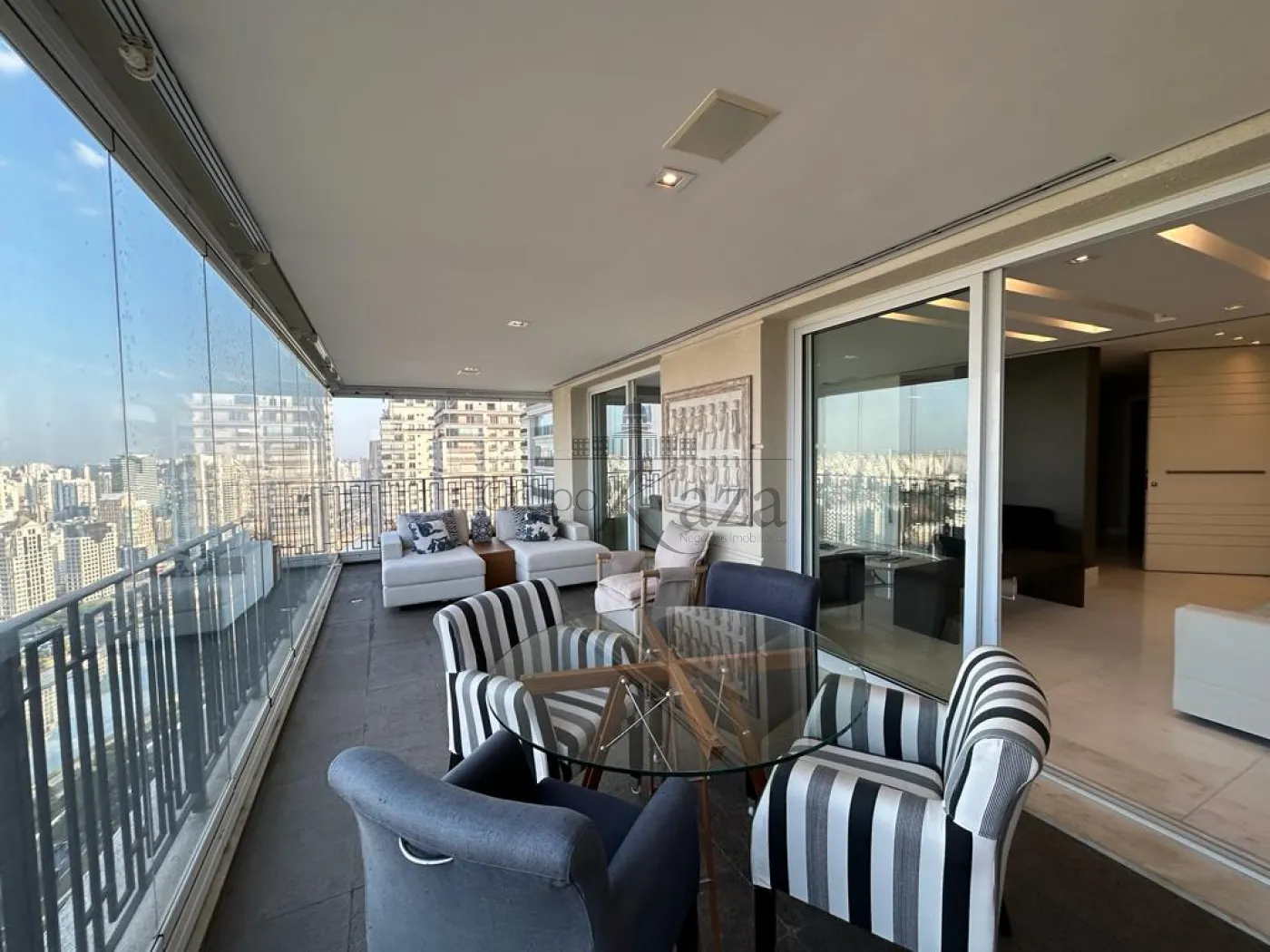 Foto 3 de Apartamento Padrão em Cidade Jardim, São Paulo - imagem 3