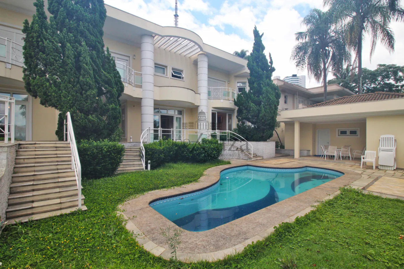 Foto 3 de Casa Sobrado em Pacaembu, São Paulo - imagem 3