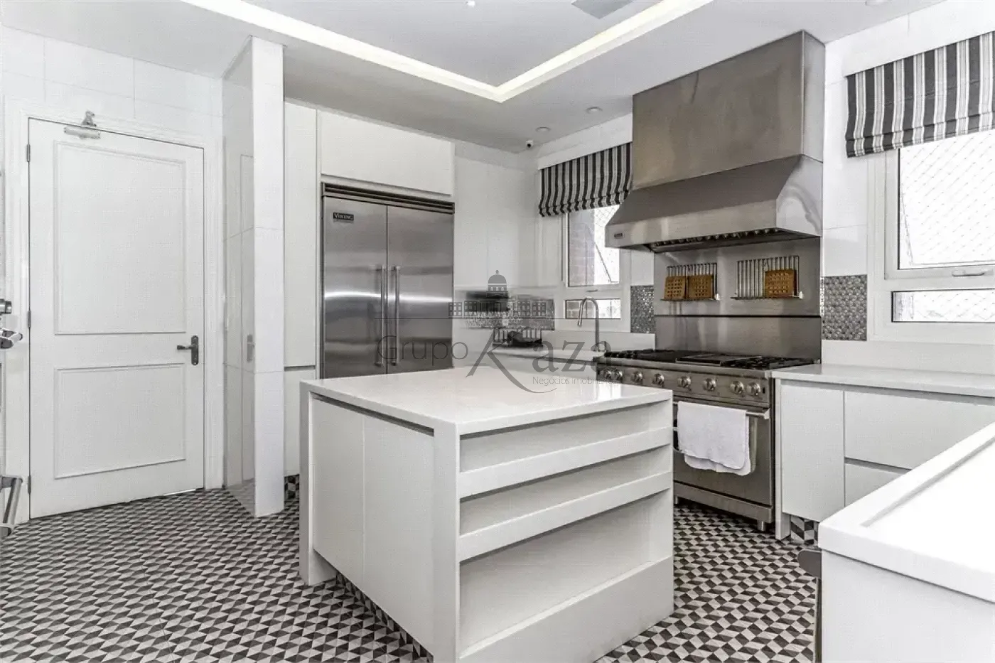 Foto 12 de Apartamento Padrão em Jardim Europa, São Paulo - imagem 12