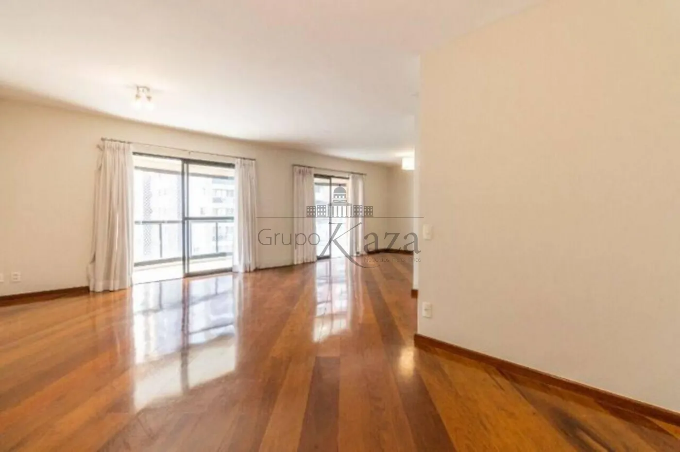 Foto 1 de Apartamento Padrão em Vila Uberabinha, São Paulo - imagem 1