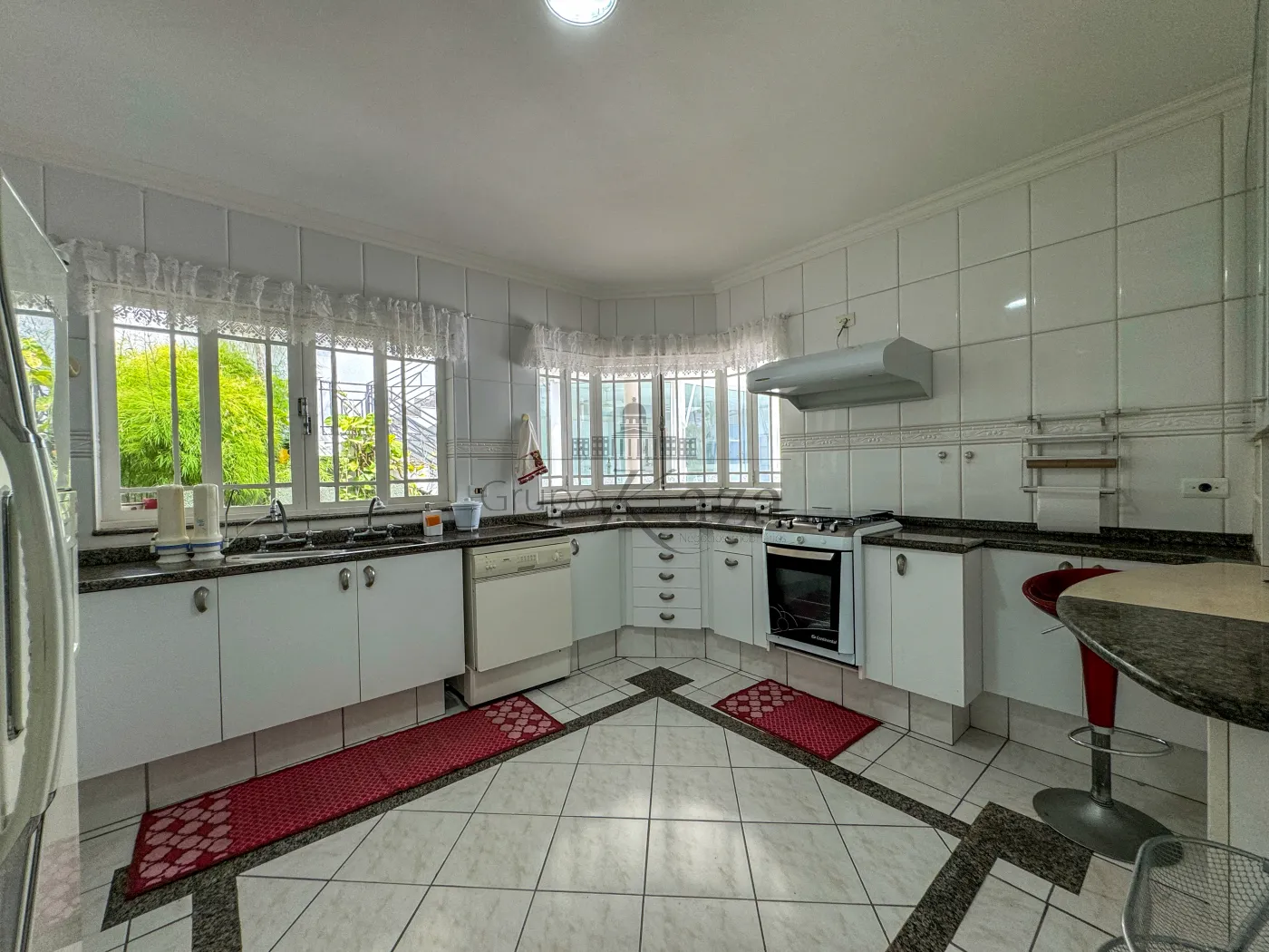 Foto 11 de Casa Condomínio em Jardim das Colinas, São José dos Campos - imagem 11