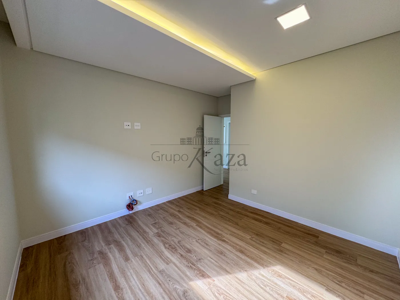 Foto 37 de Casa Condomínio em Jardim do Golfe, São José dos Campos - imagem 37