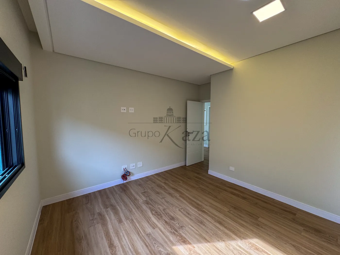 Foto 38 de Casa Condomínio em Jardim do Golfe, São José dos Campos - imagem 38