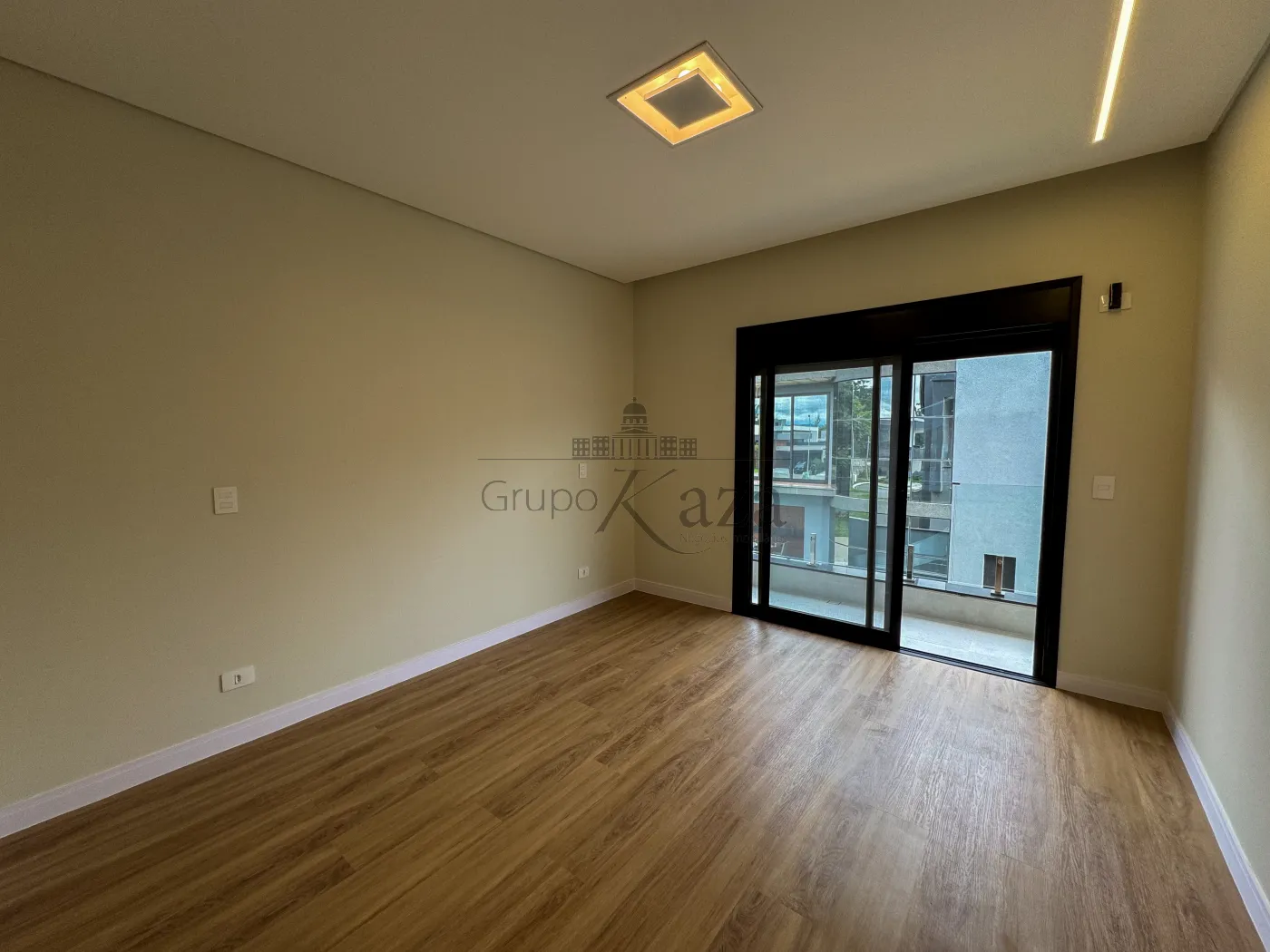 Foto 40 de Casa Condomínio em Jardim do Golfe, São José dos Campos - imagem 40