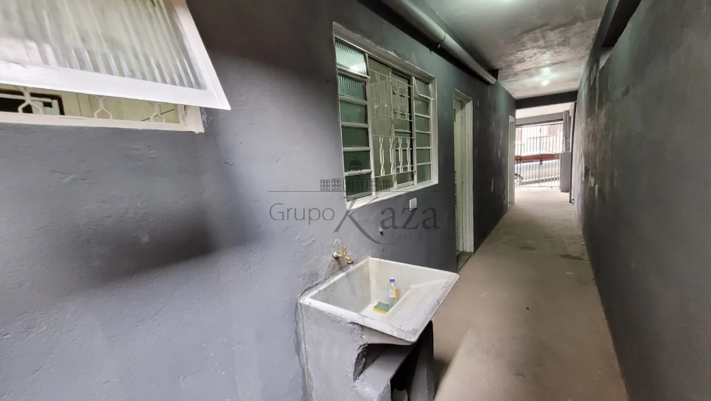 Foto 8 de Casa Padrão em Jardim Torrão de Ouro, São José dos Campos - imagem 8
