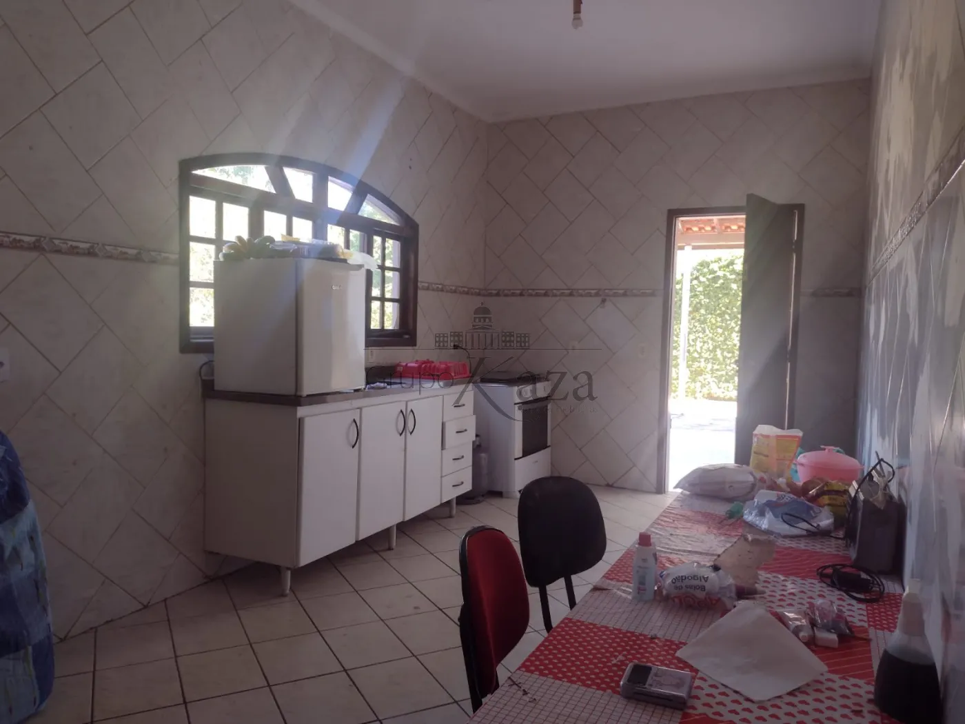 Foto 3 de Casa Padrão em Jardim da Granja, São José dos Campos - imagem 3