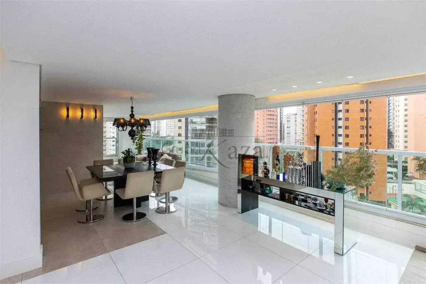 Foto 3 de Apartamento Padrão em Moema, São Paulo - imagem 3