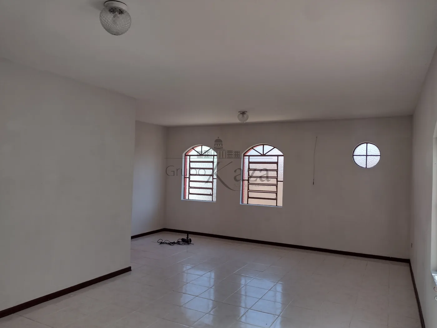 Foto 2 de Casa Padrão em Jardim Flórida, Jacareí - imagem 2 Foto 2 de Casa Padrão em Jardim Flórida, Jacareí - imagem 2