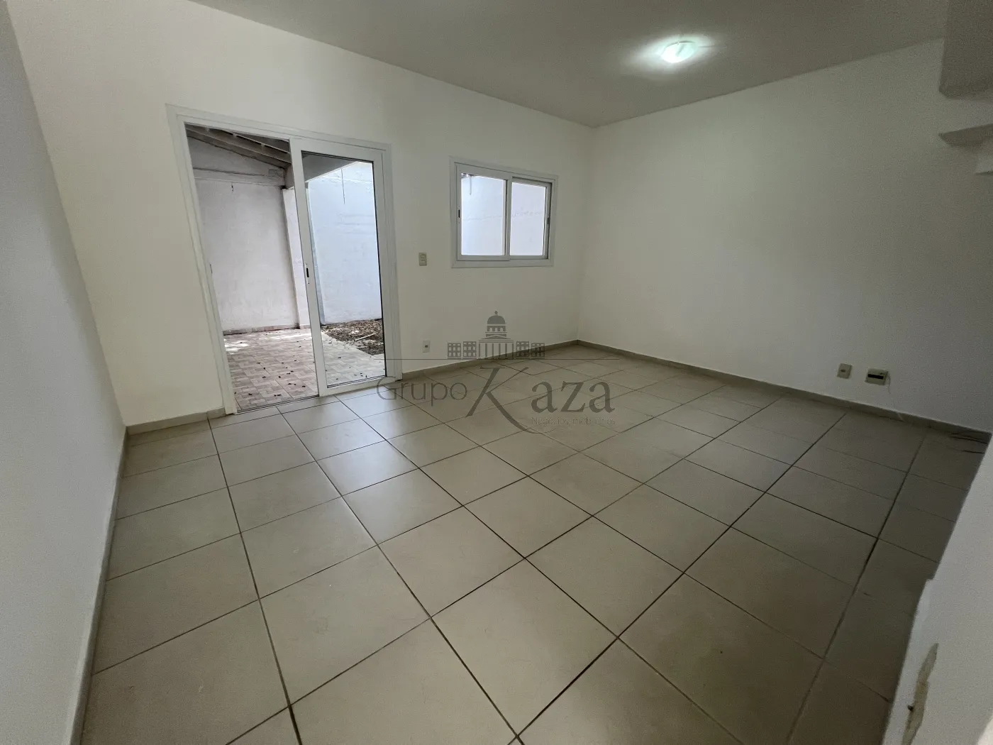 Foto 3 de Casa Condomínio em Jardim Santa Maria, Jacareí - imagem 3