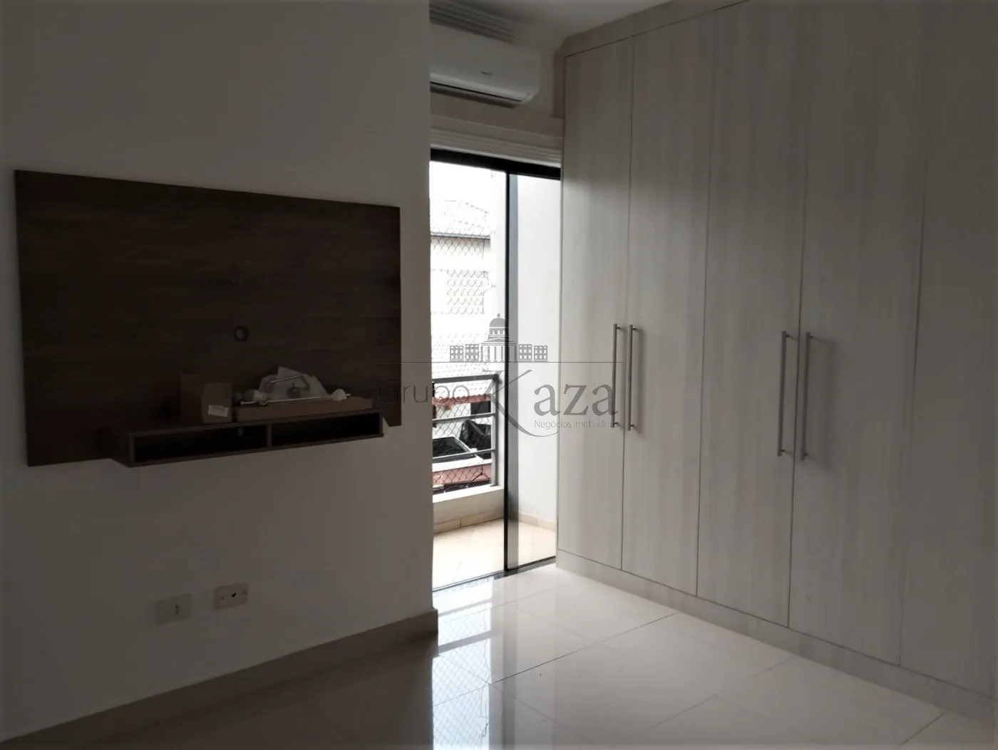 Foto 7 de Casa Condomínio em Jardim Altos de Santana I, Jacareí - imagem 7